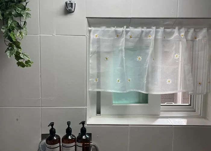 1minute Walk From Subway 10 People Convenient Transportation Gwangalli Luggage Storage * Busan