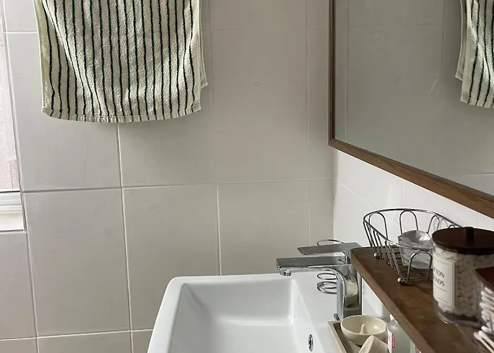 1minute Walk From Subway 10 People Convenient Transportation Gwangalli Luggage Storage Busan