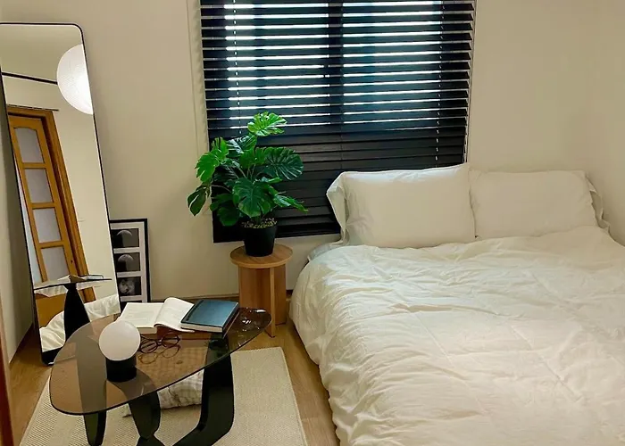 1minute Walk From Subway 10 People Convenient Transportation Gwangalli Luggage Storage Busan