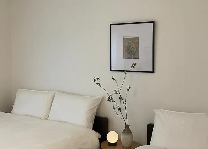 Apartment 1minute Walk From Subway 10 People Convenient Transportation Gwangalli Luggage Storage Busan