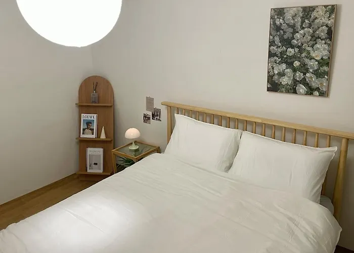 Apartment 1minute Walk From Subway 10 People Convenient Transportation Gwangalli Luggage Storage *
