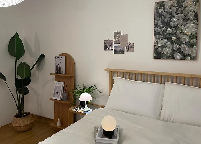 1minute Walk From Subway 10 People Convenient Transportation Gwangalli Luggage Storage Apartment *