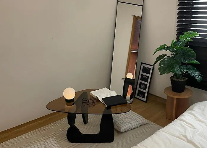 1minute Walk From Subway 10 People Convenient Transportation Gwangalli Luggage Storage