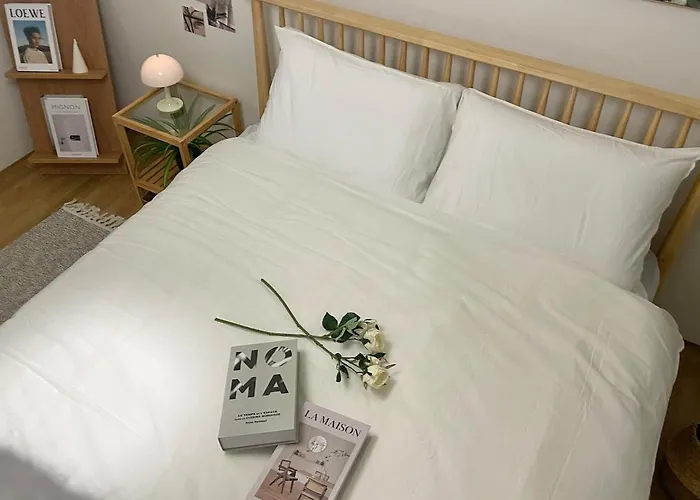 1minute Walk From Subway 10 People Convenient Transportation Gwangalli Luggage Storage Apartment *